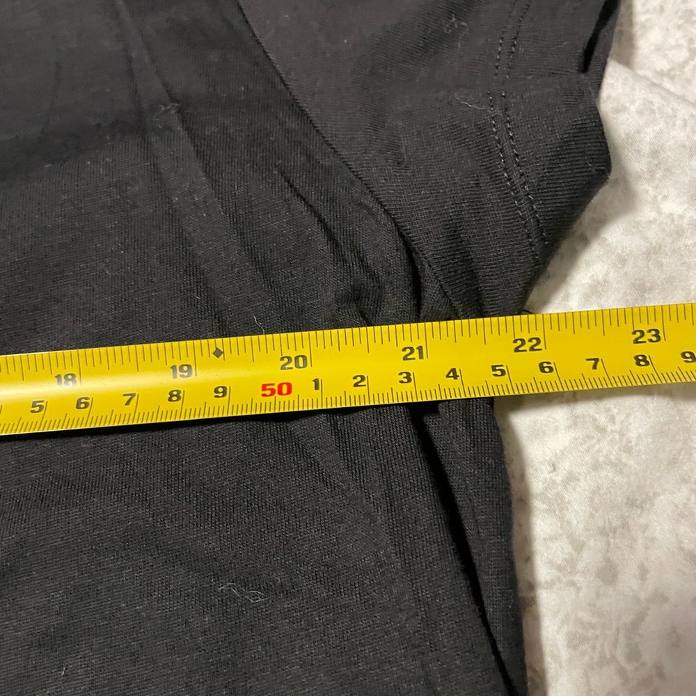 Bench Black Tee - Picture 3 of 4